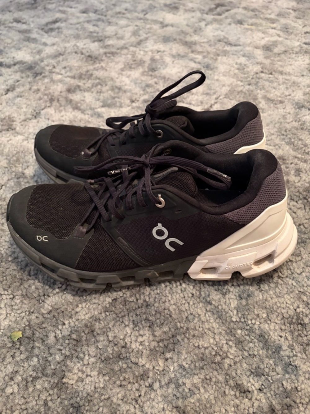 On Cloud Athletic Running Shoes for Women in Black and White